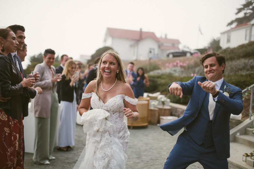 cliffside wedding in slo