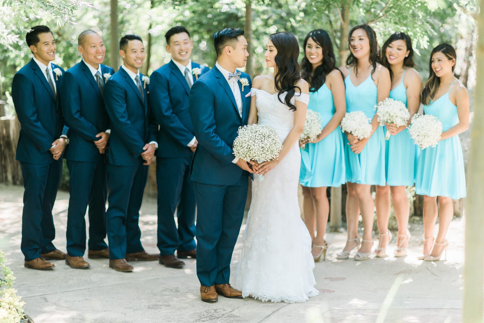 Whole wedding party at Hartley Farm Wedding by San Luis Obispo Wedding photographer Yvonne Goll Photography